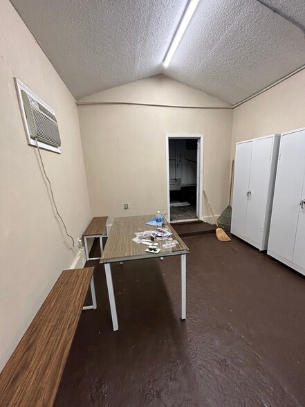 More Photos Of 623 N Lime Ave, Sarasota Storefront Retail Residential For Sale