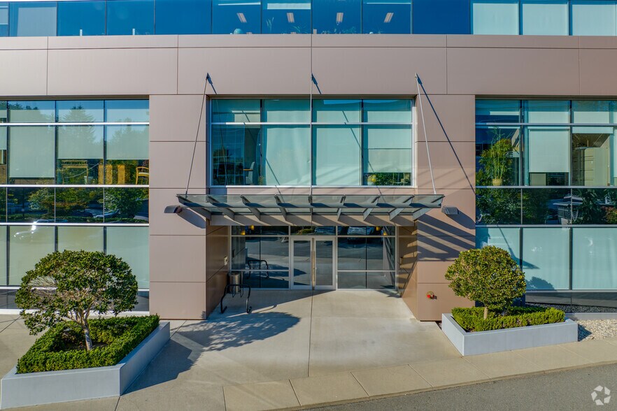 More Photos Of 8047 199th St, Langley Office For Sale