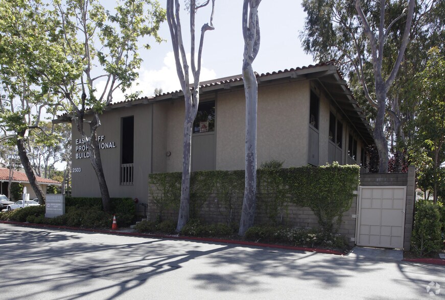 More Photos Of 2503 Eastbluff Dr, Newport Beach Medical For Lease
