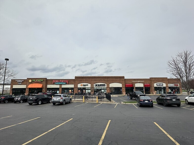 More Photos Of 2150-2172 Walker Lake Rd, Ontario General Retail For Sale
