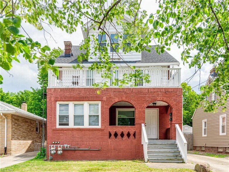 Primary Photo Of 5521 W 48th St, Parma Apartments For Sale