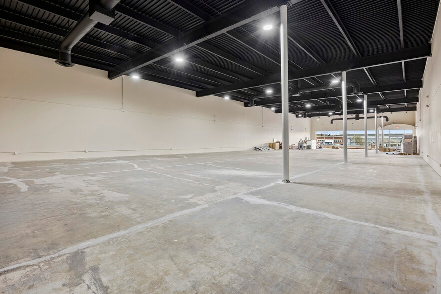 More Photos Of 90 Broadway, Menands Storefront For Lease