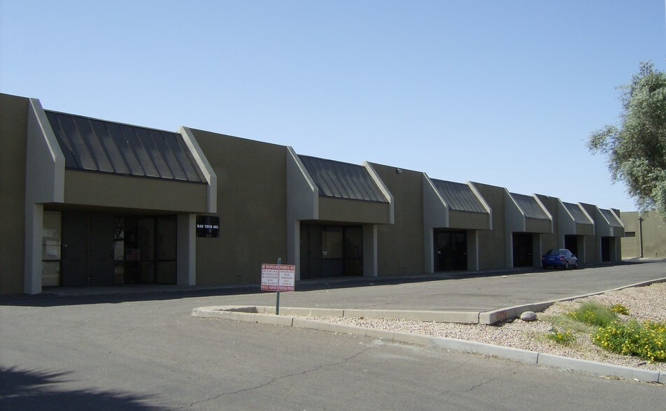 Primary Photo Of 3101 W Thomas Rd, Phoenix Service For Lease