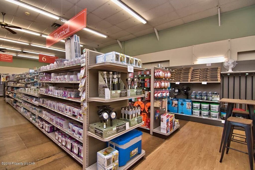 More Photos Of 541 State Route 93, Sugarloaf Light Distribution For Lease