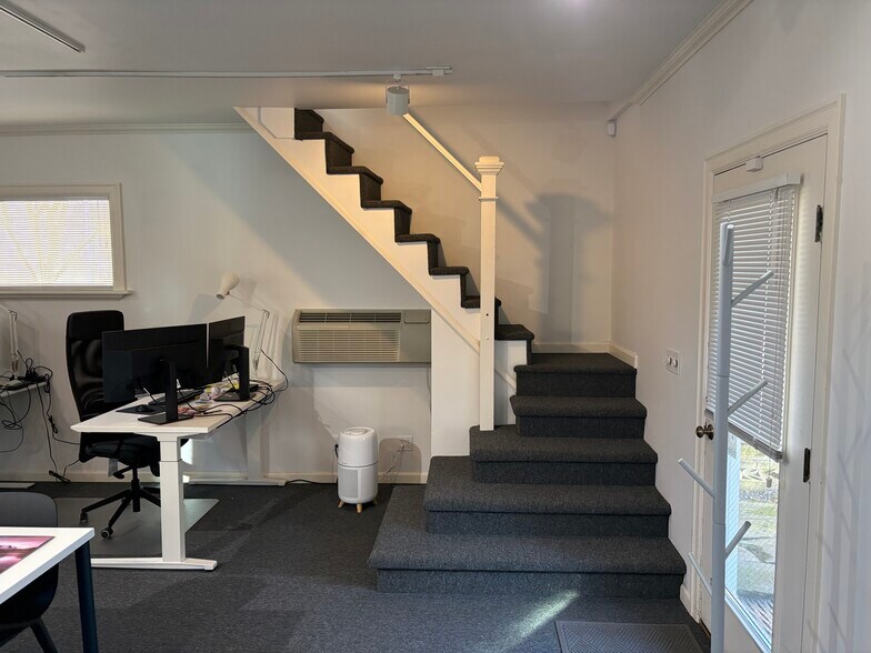 More Photos Of 614 Boylston Ave E, Seattle Office For Sale