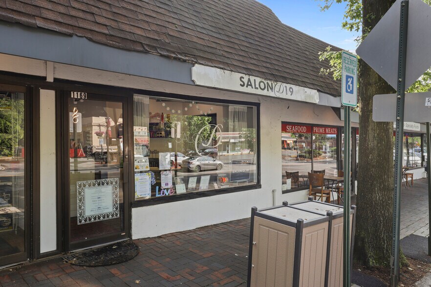 More Photos Of 1159-1177 Pleasantville Rd, Briarcliff Manor Village Restaurant For Sale