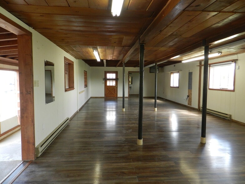 More Photos Of 17656 Highway 550, Montrose Storefront Retail Office For Lease