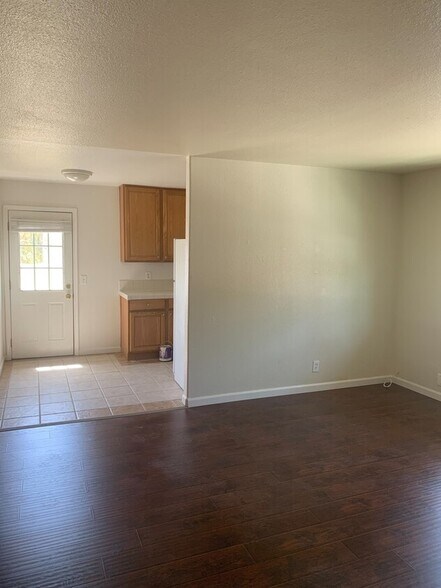 More Photos Of 928-930 Ravenscourt Ave, Campbell Apartments For Sale