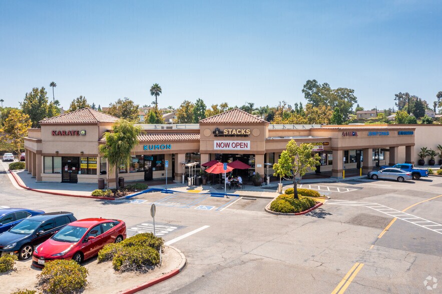 More Photos Of 27692-27766 Santa Margarita Pky, Mission Viejo General Retail For Lease