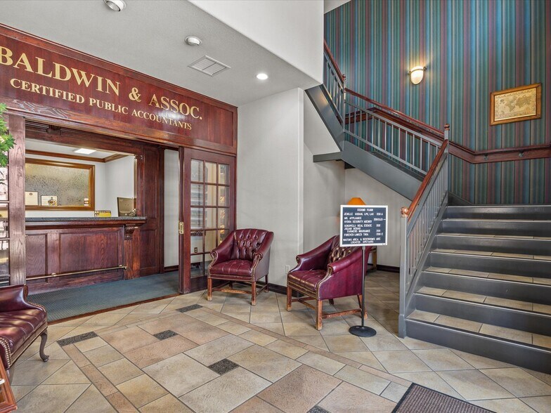 More Photos Of 800 Belford Ave, Grand Junction Office For Sale