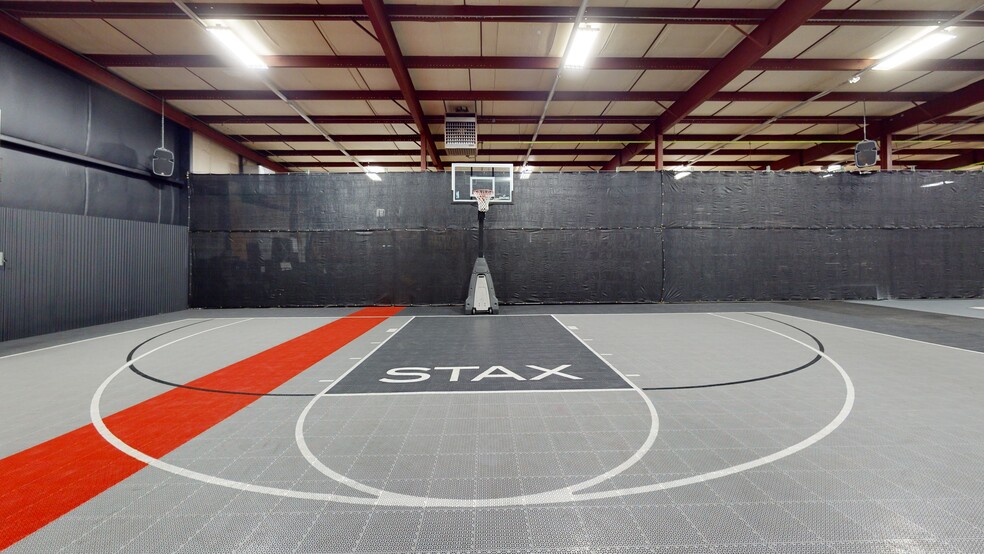 More Photos Of 3990 Sam Wilson Rd, Charlotte Warehouse For Lease