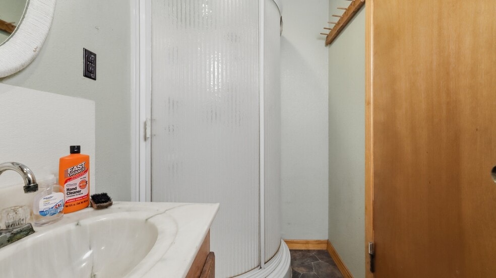 More Photos Of 301 N Elm St, Mountain View Auto Salvage Facility For Sale