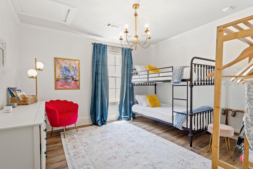 More Photos Of 782 Water St, Biloxi Office For Sale