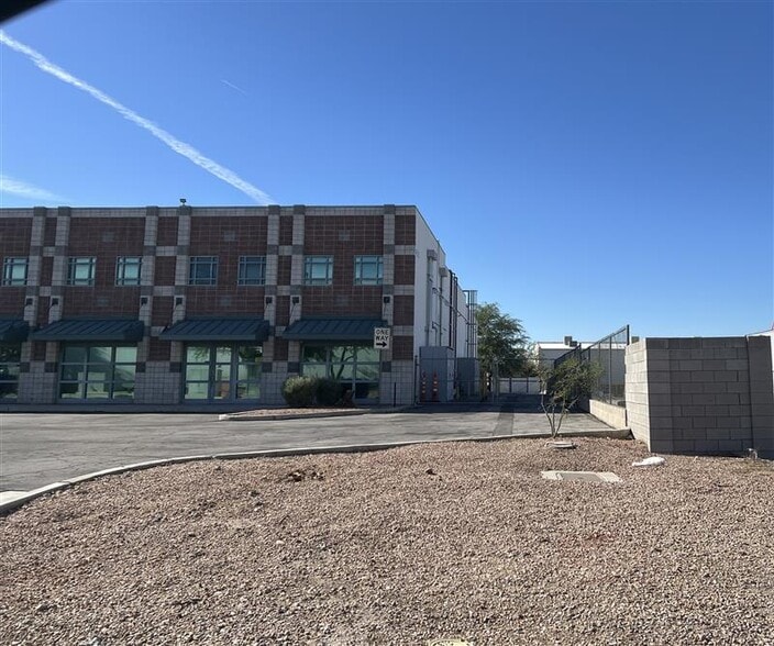 More Photos Of 4635 Andrews St, North Las Vegas Manufacturing For Sale