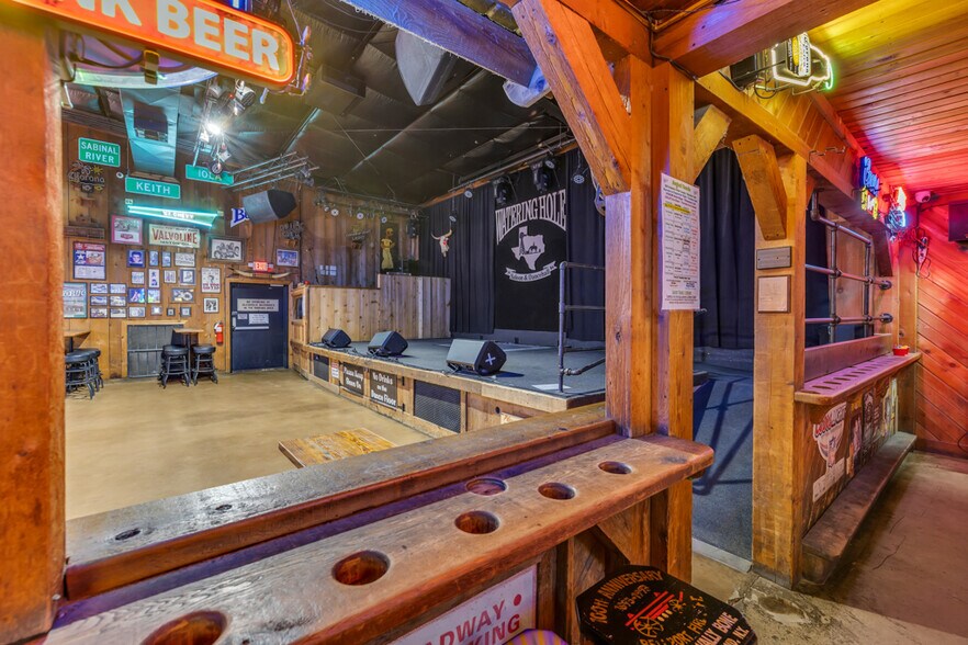 More Photos Of 1390 McQueeney Rd, New Braunfels Sports And Entertainment For Sale