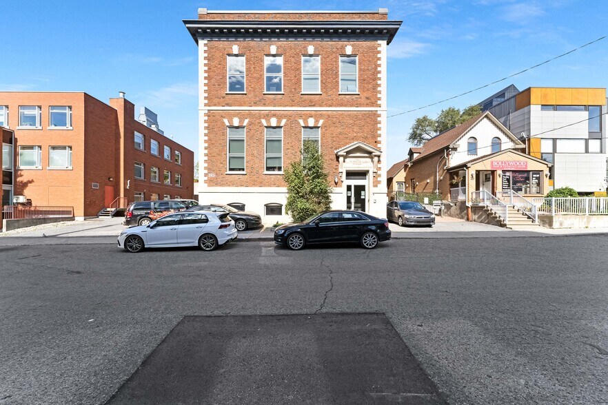 More Photos Of 43-45 Eccles St, Ottawa Office For Sale