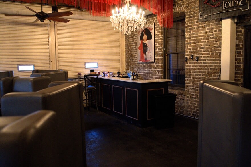 More Photos Of 430 41st St S, Birmingham Restaurant For Lease