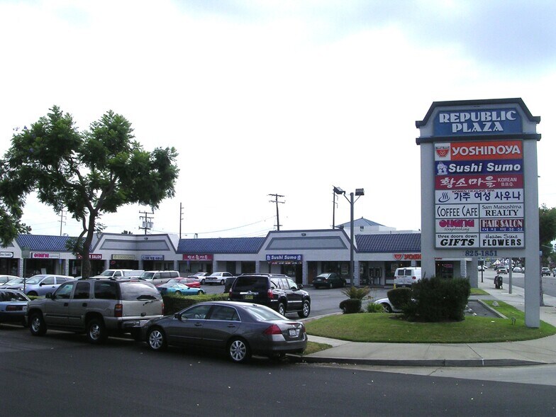 Primary Photo Of 1825 W Redondo Beach Blvd, Gardena Unknown For Lease