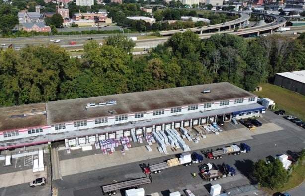 More Photos Of 87-147 Avocado St, Springfield Distribution For Sale