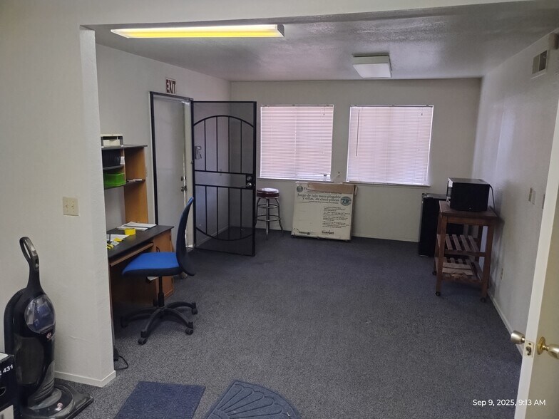 More Photos Of 700 Scenic Dr, Modesto Office For Lease