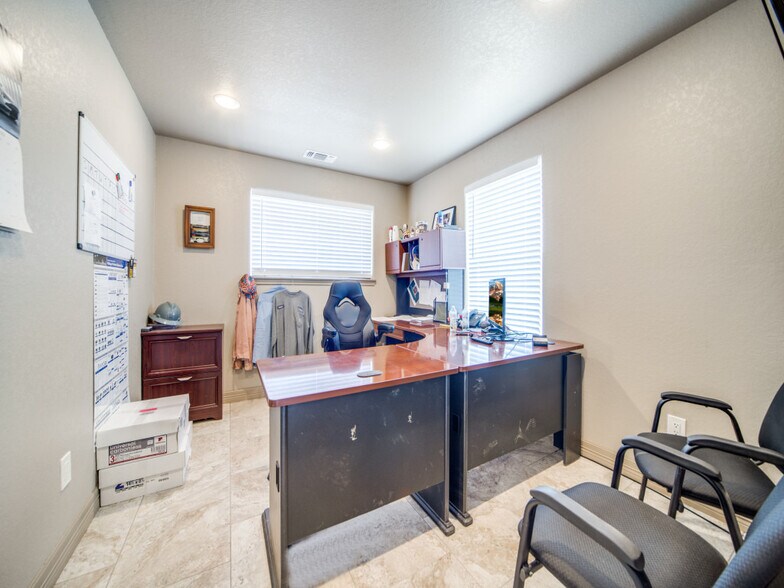 More Photos Of 5367 State Highway 97 E, Floresville Truck Terminal For Sale