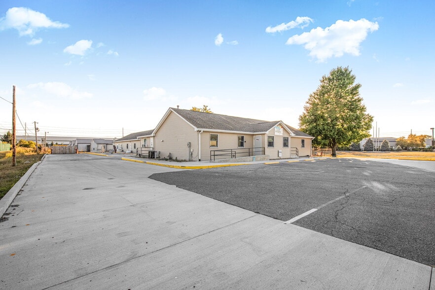 More Photos Of 925 Hendricks Dr, Lebanon Daycare Center For Sale