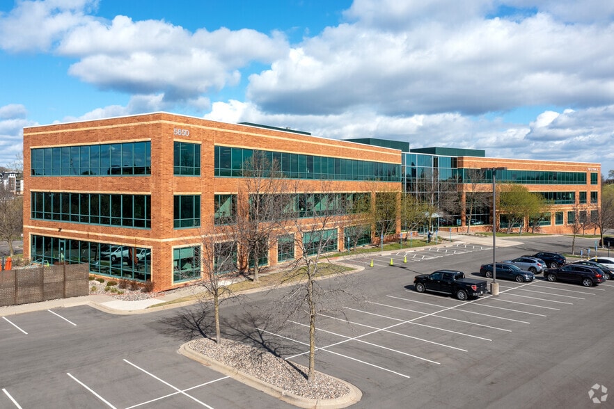 More Photos Of 5850 Opus Pky, Minnetonka Office For Lease