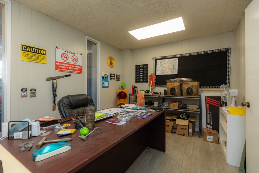 More Photos Of 1224 Dean Forest Rd, Savannah Warehouse For Lease