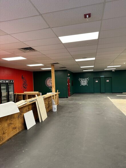 More Photos Of 614 Nashua St, Milford Storefront Retail Office For Lease