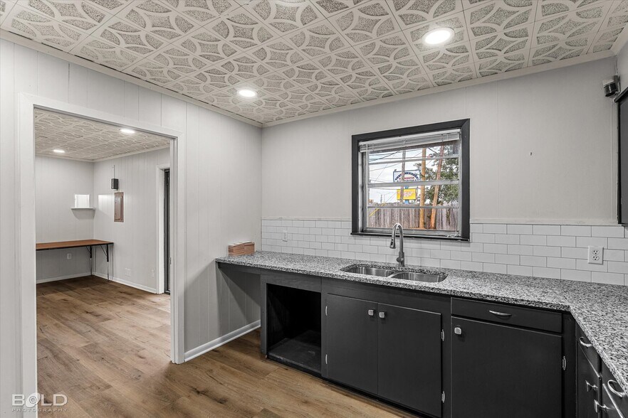 More Photos Of 9099 Mansfield Rd, Shreveport Healthcare For Sale