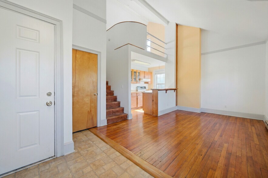 More Photos Of 203 Grand St, Newburgh Apartments For Sale