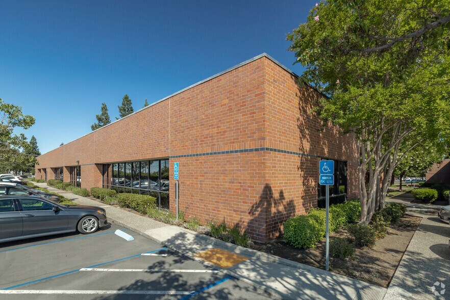 More Photos Of 10360 Old Placerville Rd, Sacramento Office For Sale