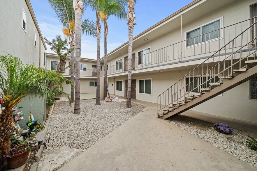 More Photos Of 10720 Burin Ave, Lennox Apartments For Sale