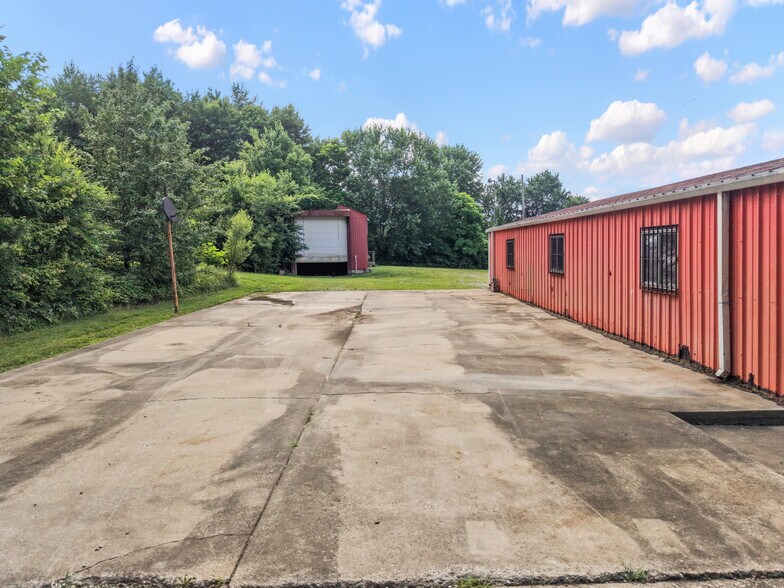 More Photos Of 130 Cooper Run, Shepherdsville Warehouse For Sale