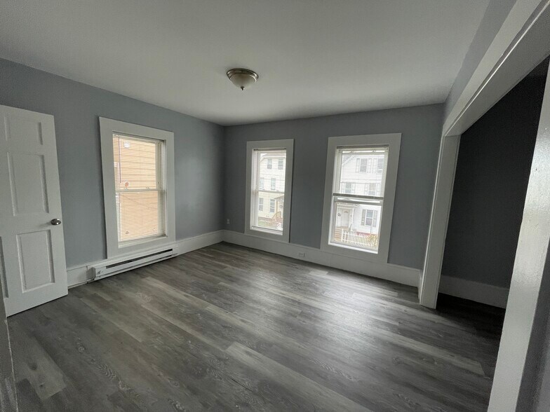 More Photos Of 412 Manchester St, Manchester Apartments For Sale