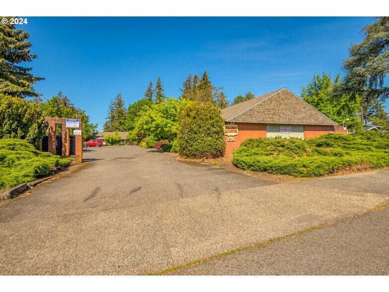 More Photos Of 611 SE 139th Ave, Portland Apartments For Sale
