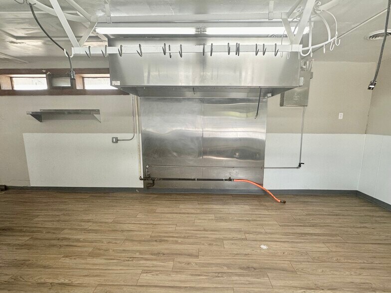 More Photos Of 712 W 20th St, Joplin Restaurant For Sale