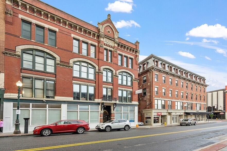 More Photos Of 9-15 Pleasant St, Worcester Office Residential For Lease