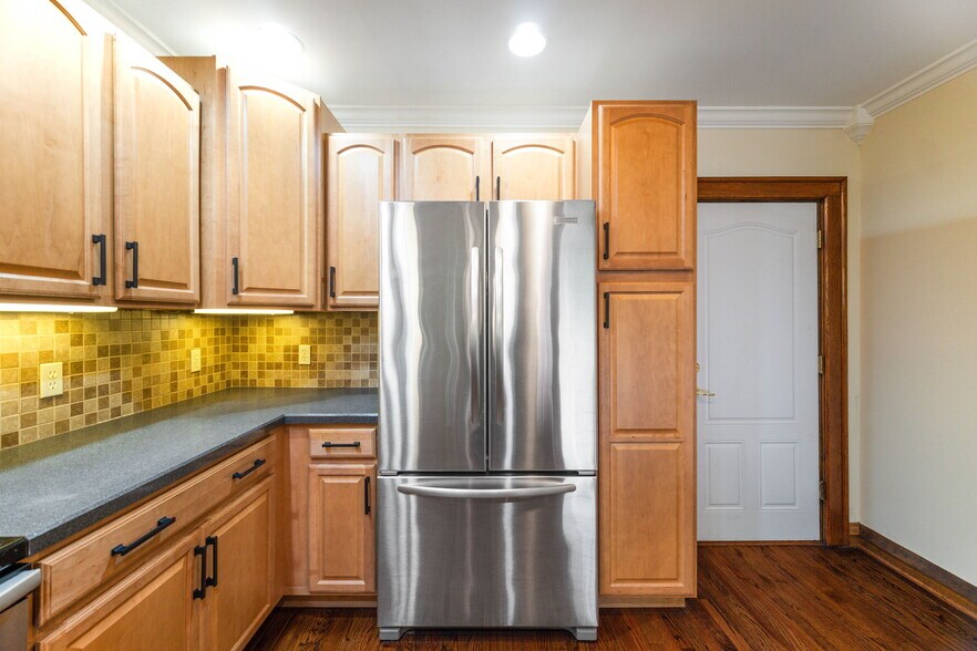 More Photos Of 153 S 17th St, Columbus Multifamily For Sale