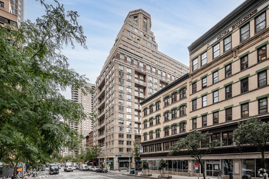 More Photos Of 170 E 87th St, New York Apartments For Lease