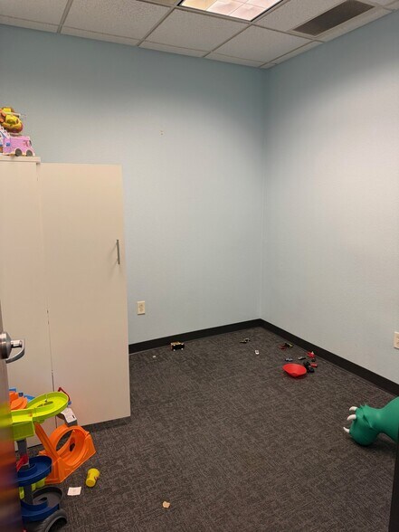 More Photos Of 4040 McDermott Rd, Plano Medical For Lease