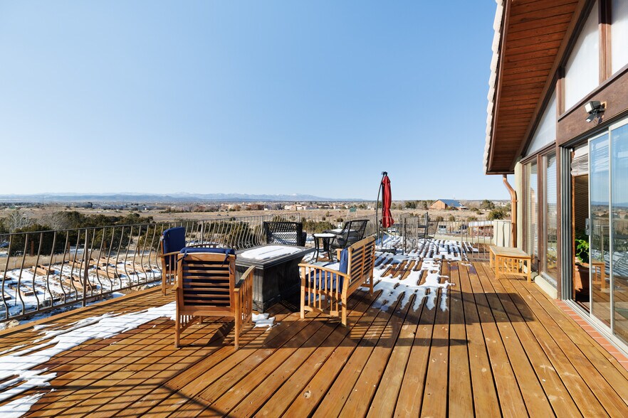 More Photos Of 102 Rabbit Rd, Santa Fe Specialty For Sale