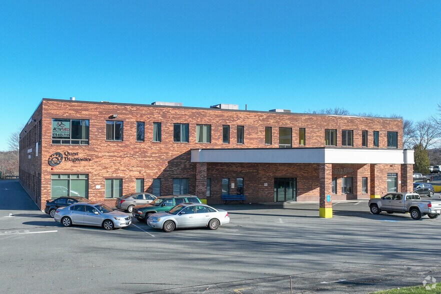 More Photos Of 421 Merrimack St, Methuen Medical For Lease