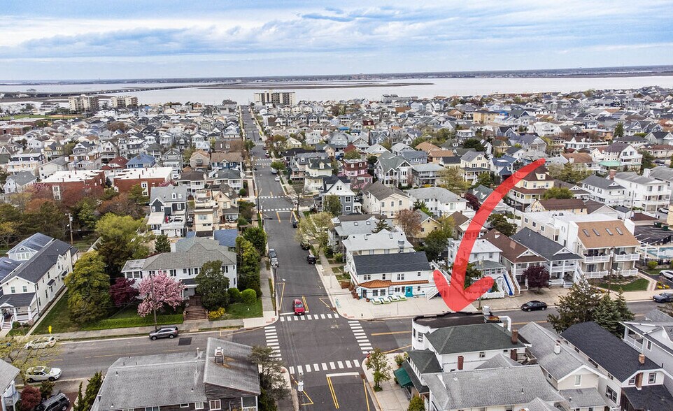 More Photos Of 701 E 4th St, Ocean City Storefront Retail Residential For Sale