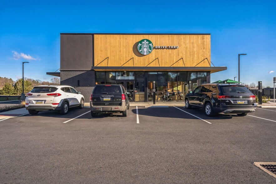 Primary Photo Of 4614 Penn Ave, Sinking Spring Restaurant For Sale