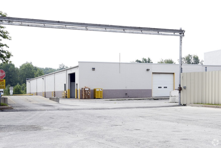 More Photos Of 6120 N Detroit Ave, Toledo Warehouse For Sale