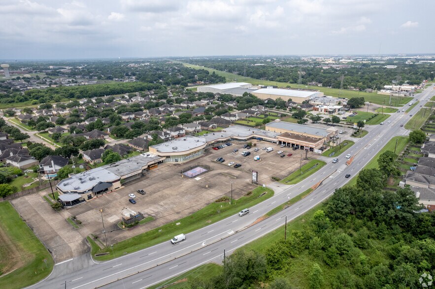 More Photos Of 1250 Texas Pky, Stafford Unknown For Lease