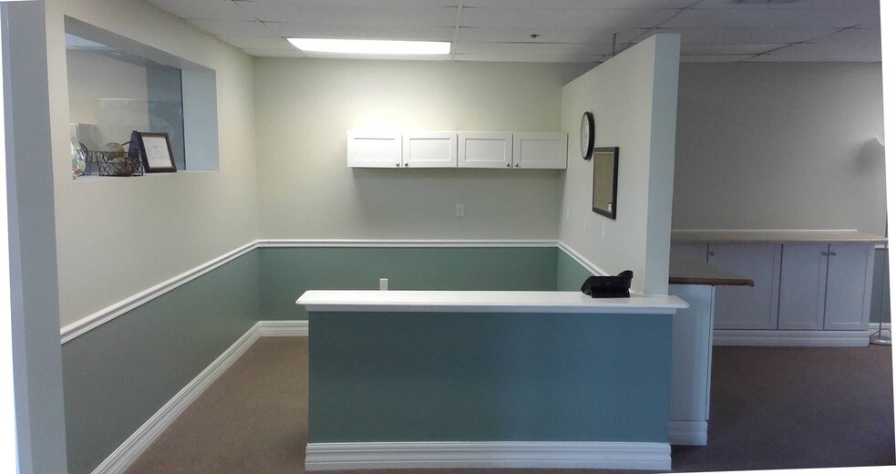 More Photos Of 1460 S McCall Rd, Englewood Medical For Sale