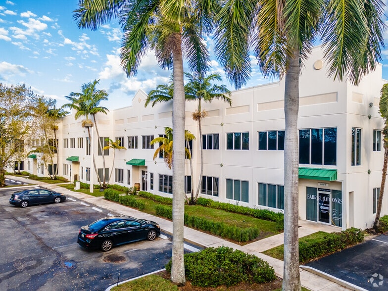 More Photos Of 1141 S Rogers Cir, Boca Raton Distribution For Lease