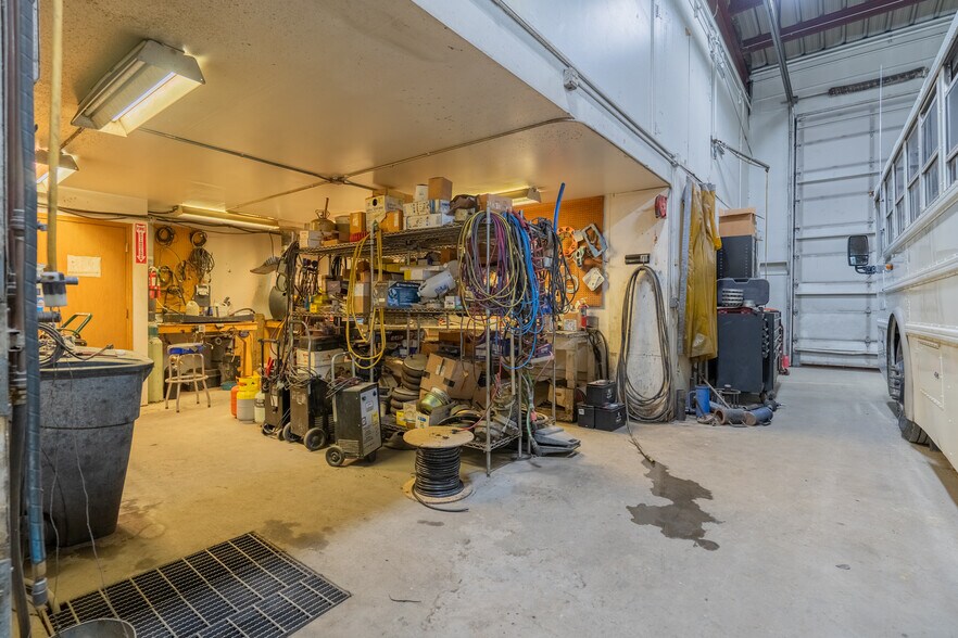 More Photos Of 1285 Queens Way, Fairbanks Warehouse For Sale